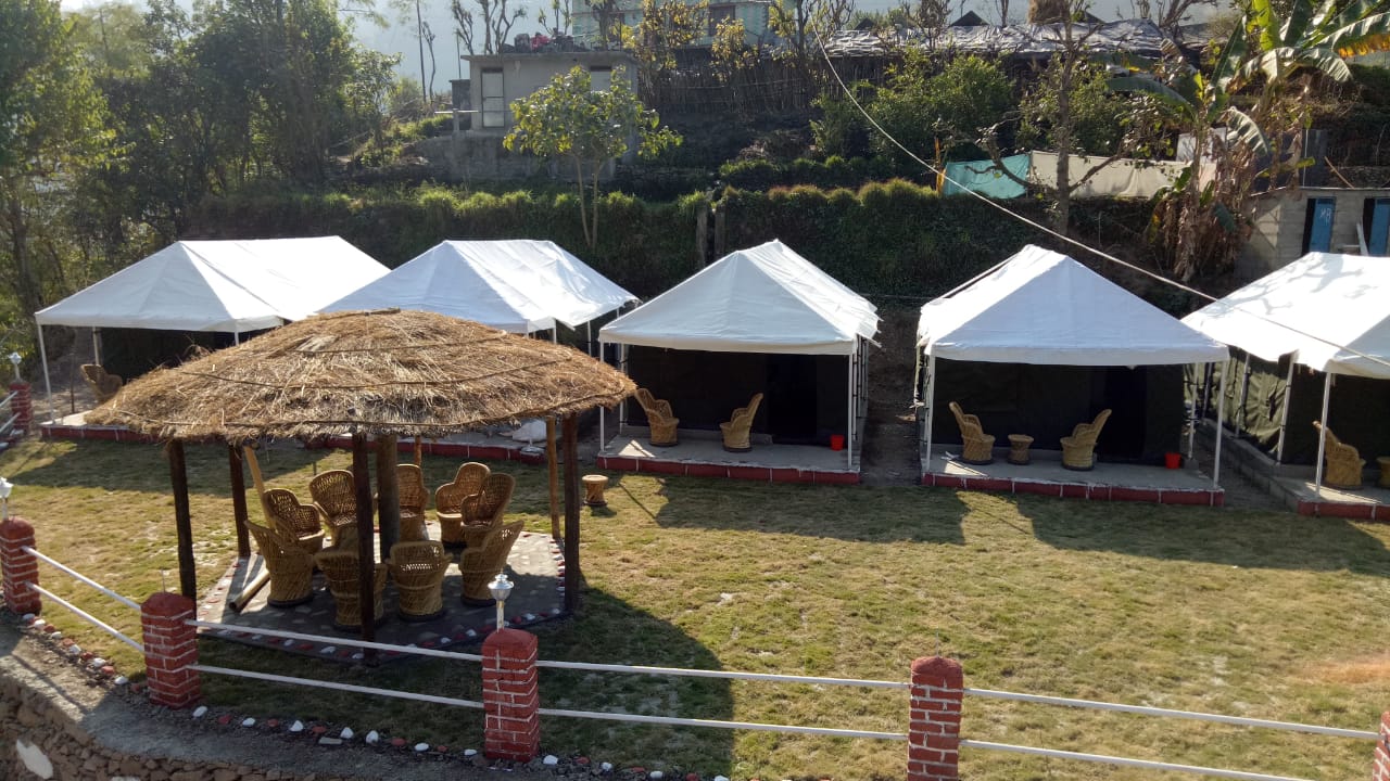 Deluxe camp stay in shivpuri