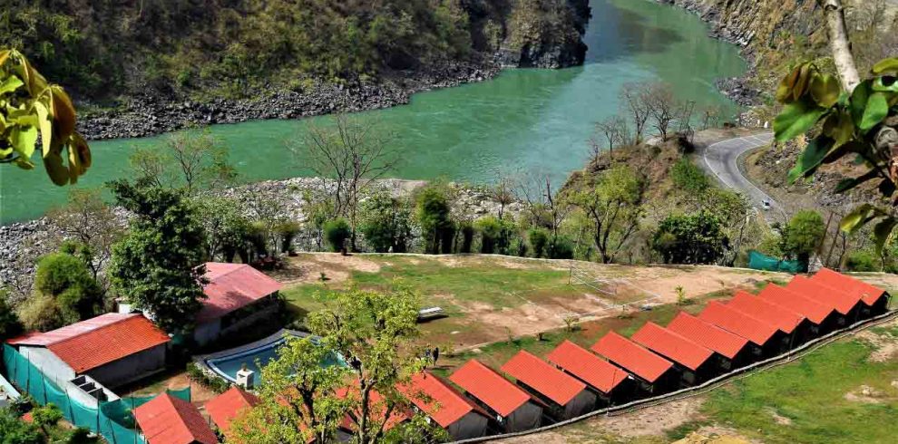 Camping in Cross fire Camp, Kaudiyala