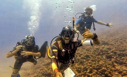 Group diving in Havelock at Andaman