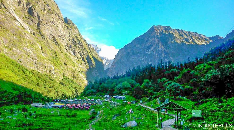 Stay Camp in the Valley of Flowers | 20% Off On Booking